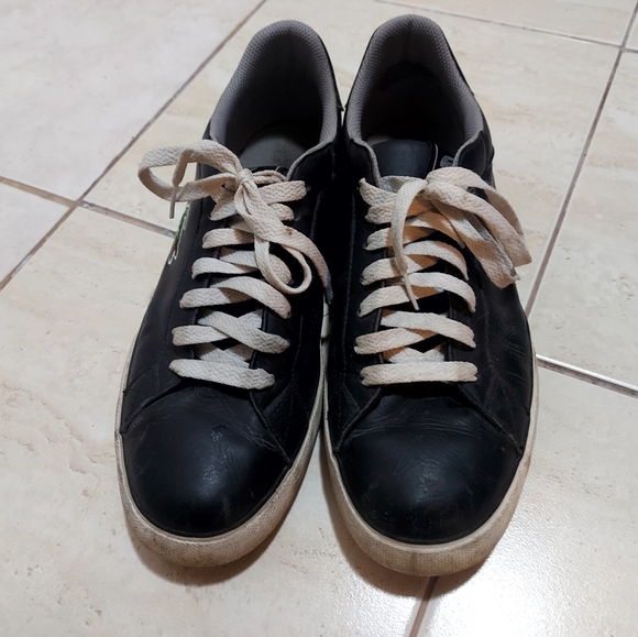 Used lacoste sneakers - Picture 3 of 3